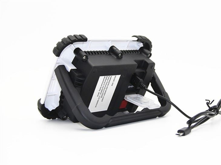 Rechargeable LED Flood Light 20w