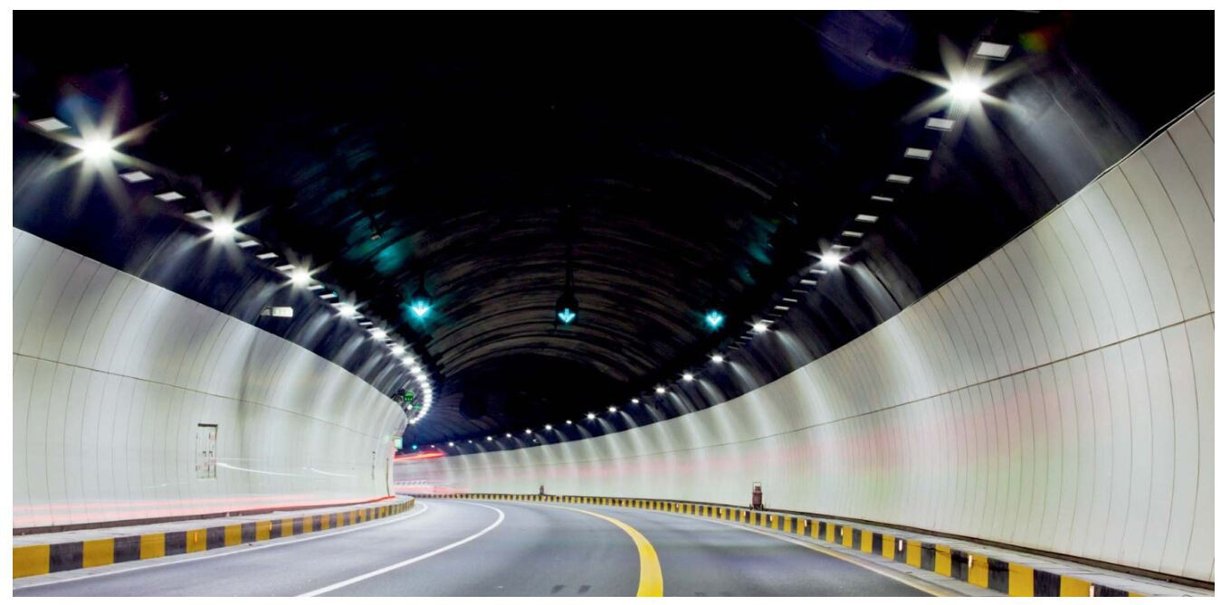 Led tunnel light