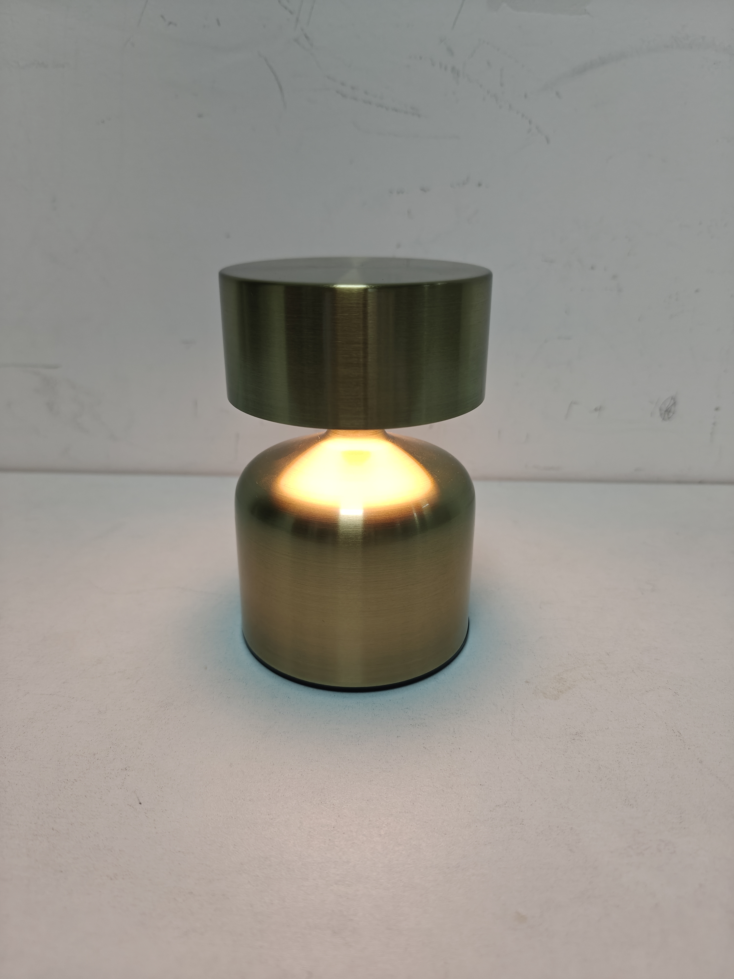 NEW Bar Led Lamps Rechargeable Restaurant Decorative Manicure Table Lamp