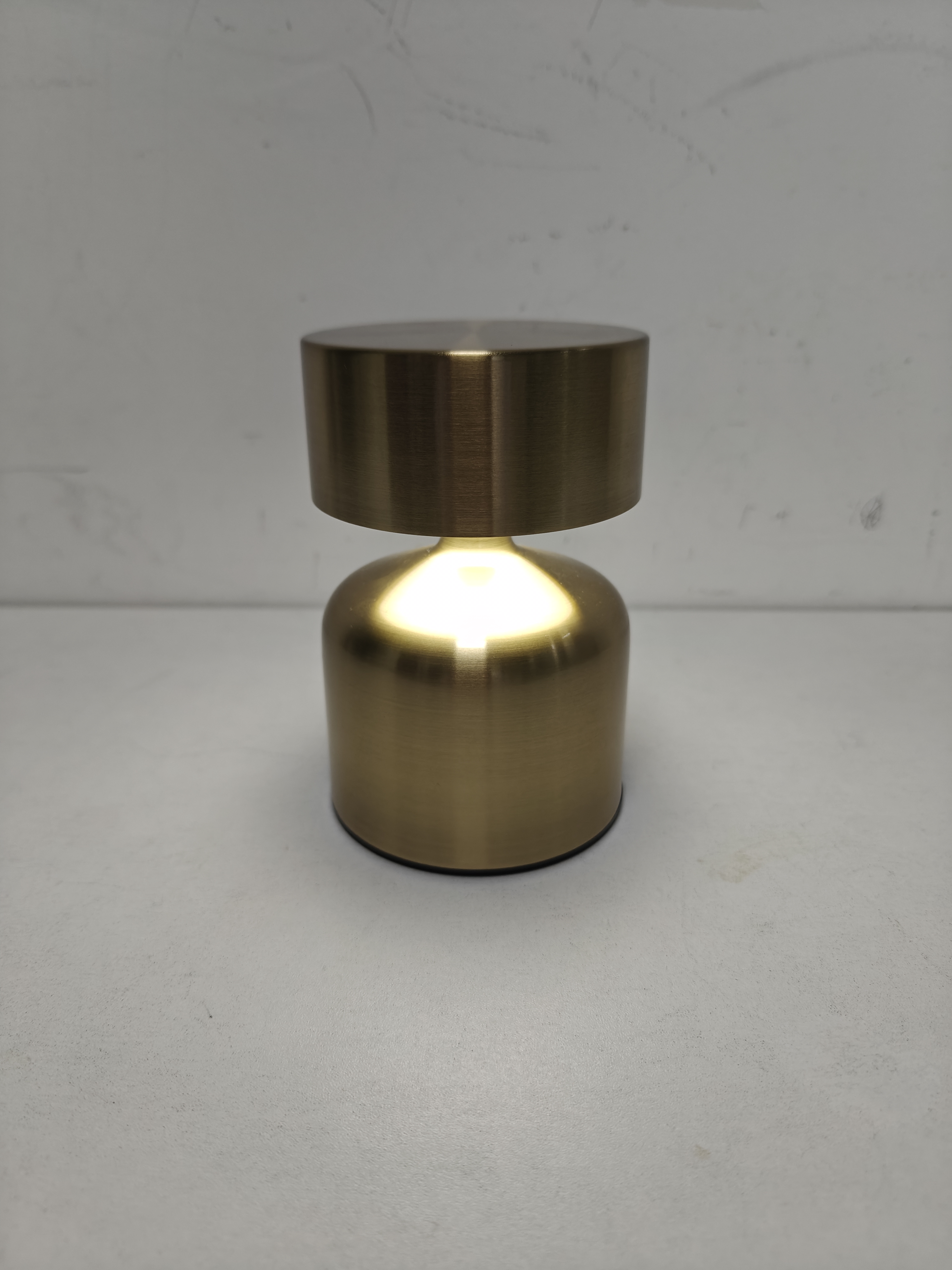 NEW Bar Led Lamps Rechargeable Restaurant Decorative Manicure Table Lamp