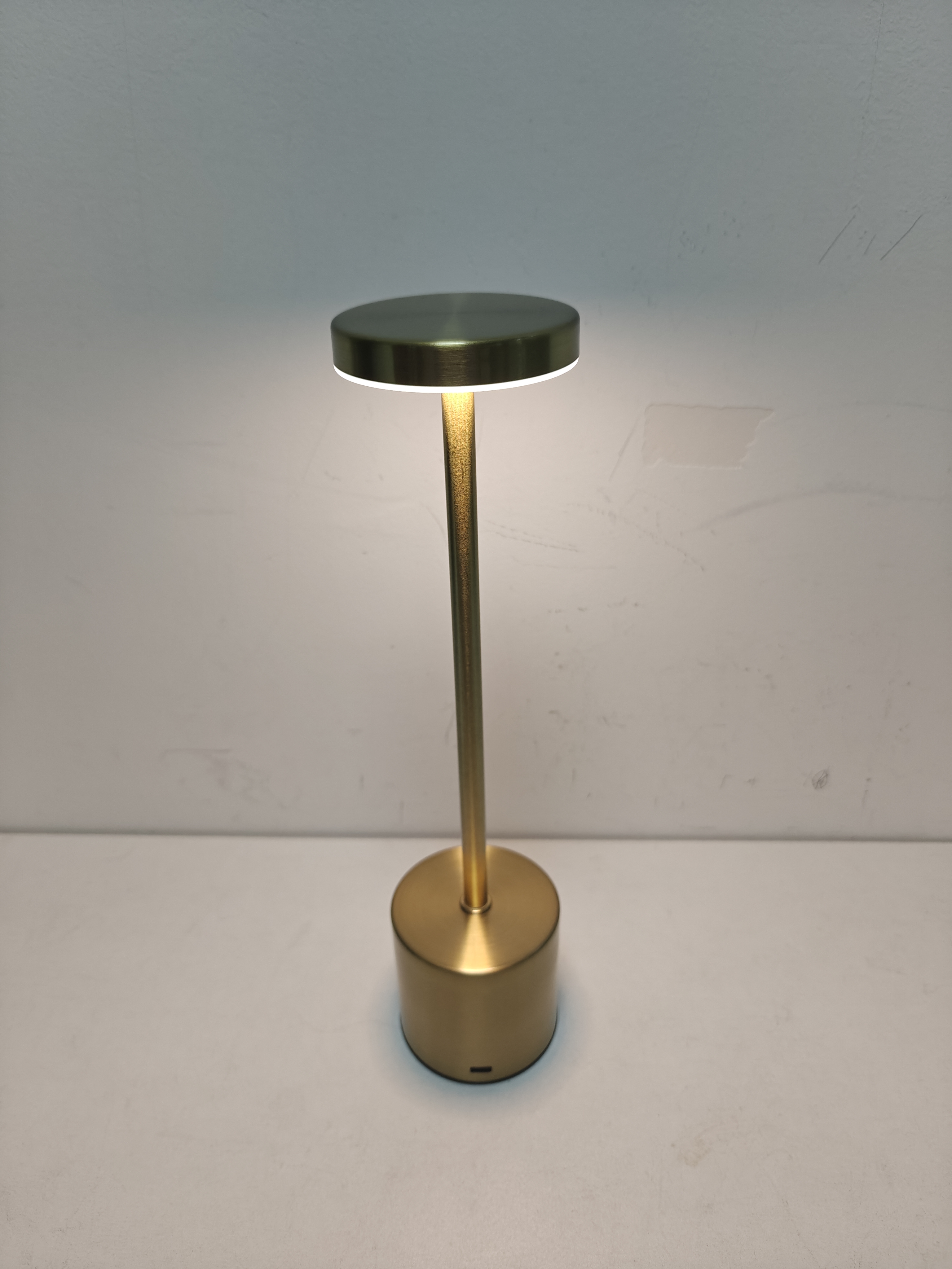 Dimmable led night lights new modern usb rechargeable decorative touch control wine led table restaurant lamps minimalist