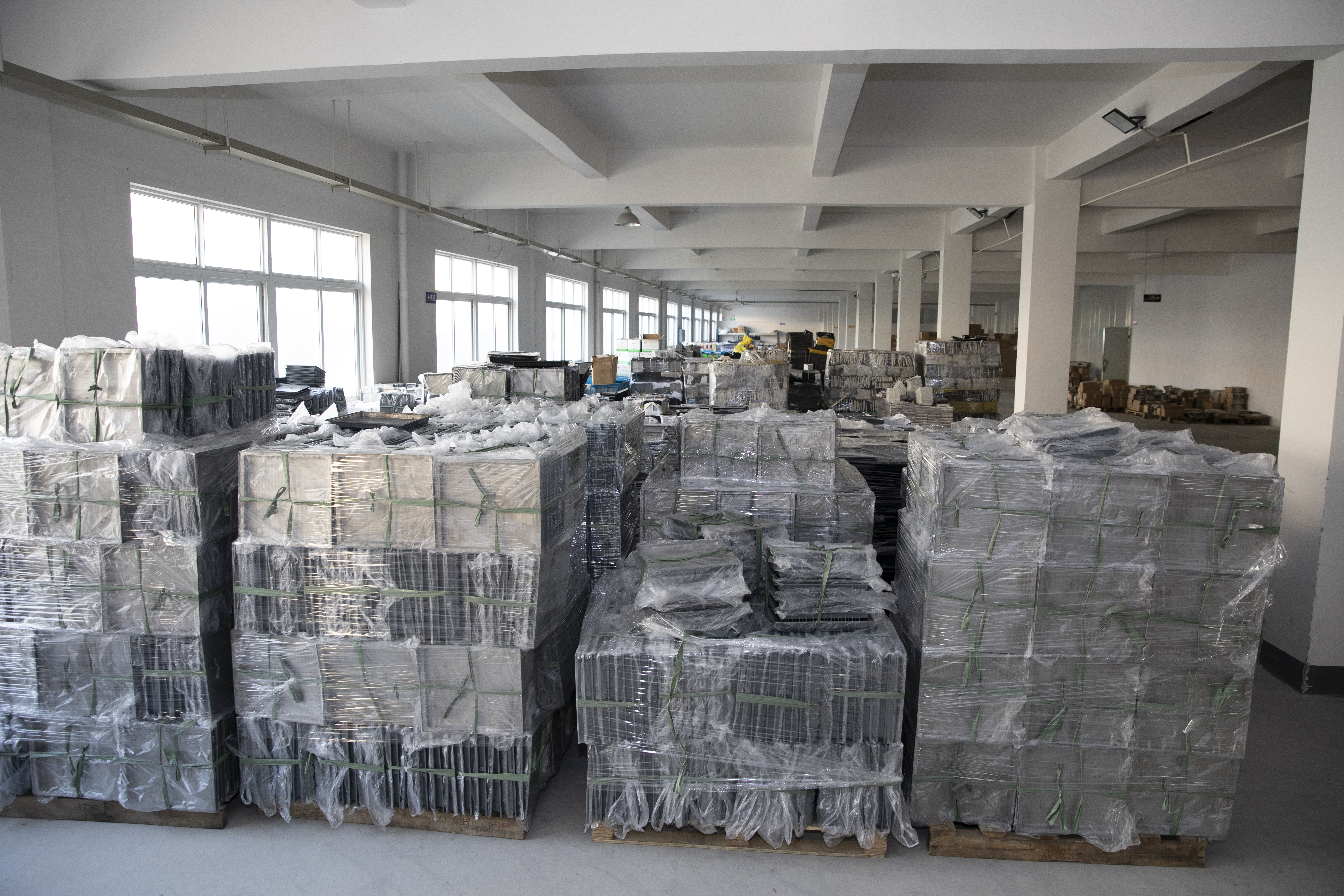 Warehouse-diecasting body